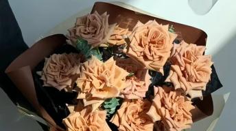 【热门】太妃糖玫瑰花束