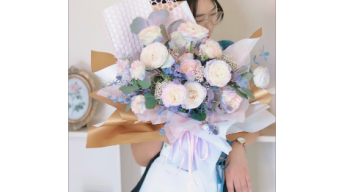 韩式单面观花束的花束制作与包装