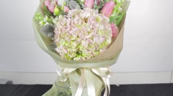 绣球＋郁金香混合花束