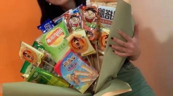 1分钟学会DIY零食花束