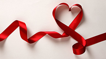 30秒教你如何用丝带做绣球花