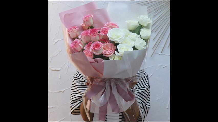 【花泥插花】爱莎、骄傲玫瑰双色混搭花泥花束